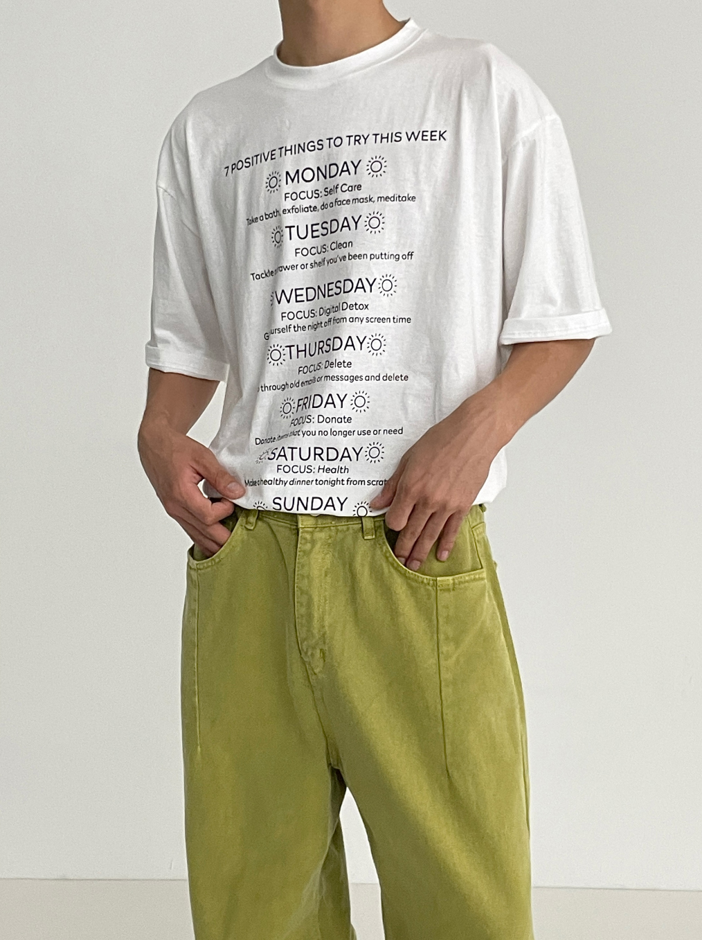 반팔 티셔츠 모델 착용 이미지-S1L25
